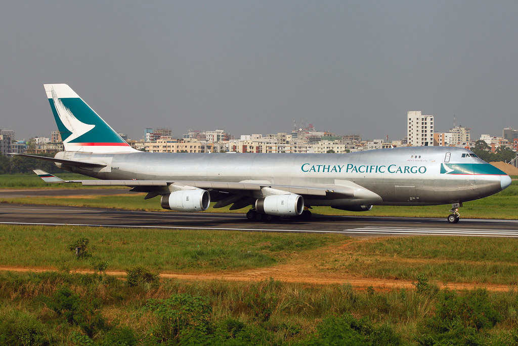 Cathay Pacific Cadets Grounded: US Pilot School Halts Solo Flights Amid Rising Safety Concerns and Unreported Incidents