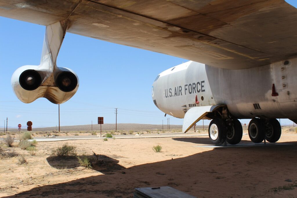 b-52, air force, mojave desert, bomber, military, force, air, plane, aircraft, boeing, flying, b52, engine, combat, warfare, warplane, bomb, aeroplane, brown plane, brown airplane, b-52, b-52, b-52, mojave desert, b52, b52, b52, b52, b52