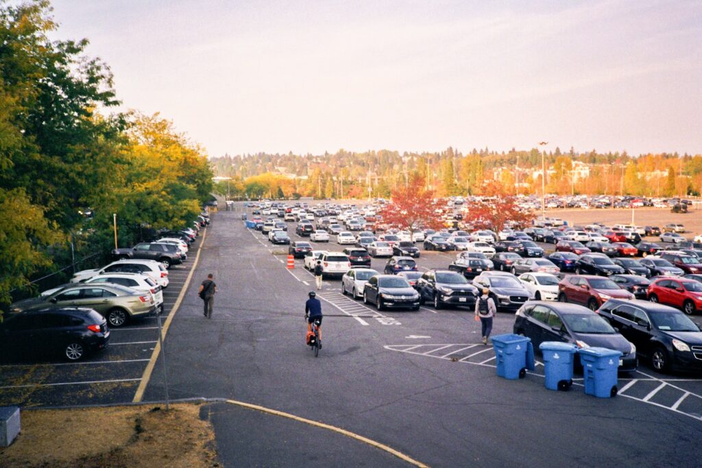 a parking lot full of cars