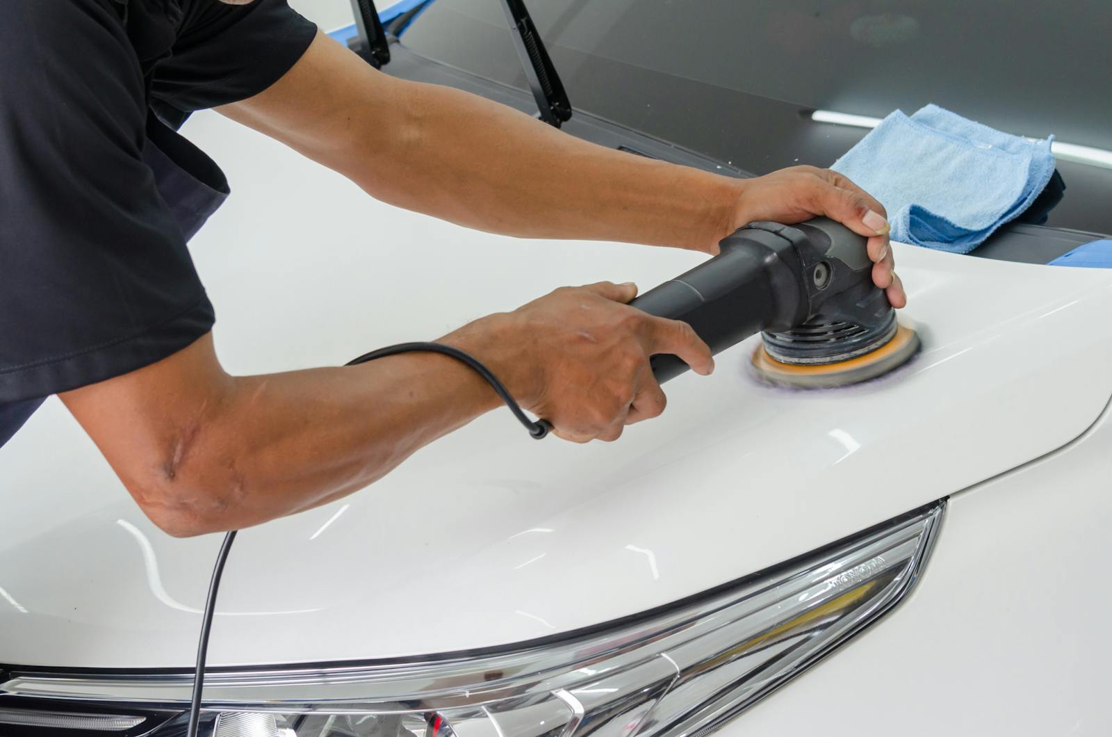 A Guide to the Best Car Buffers for a Flawless Finish