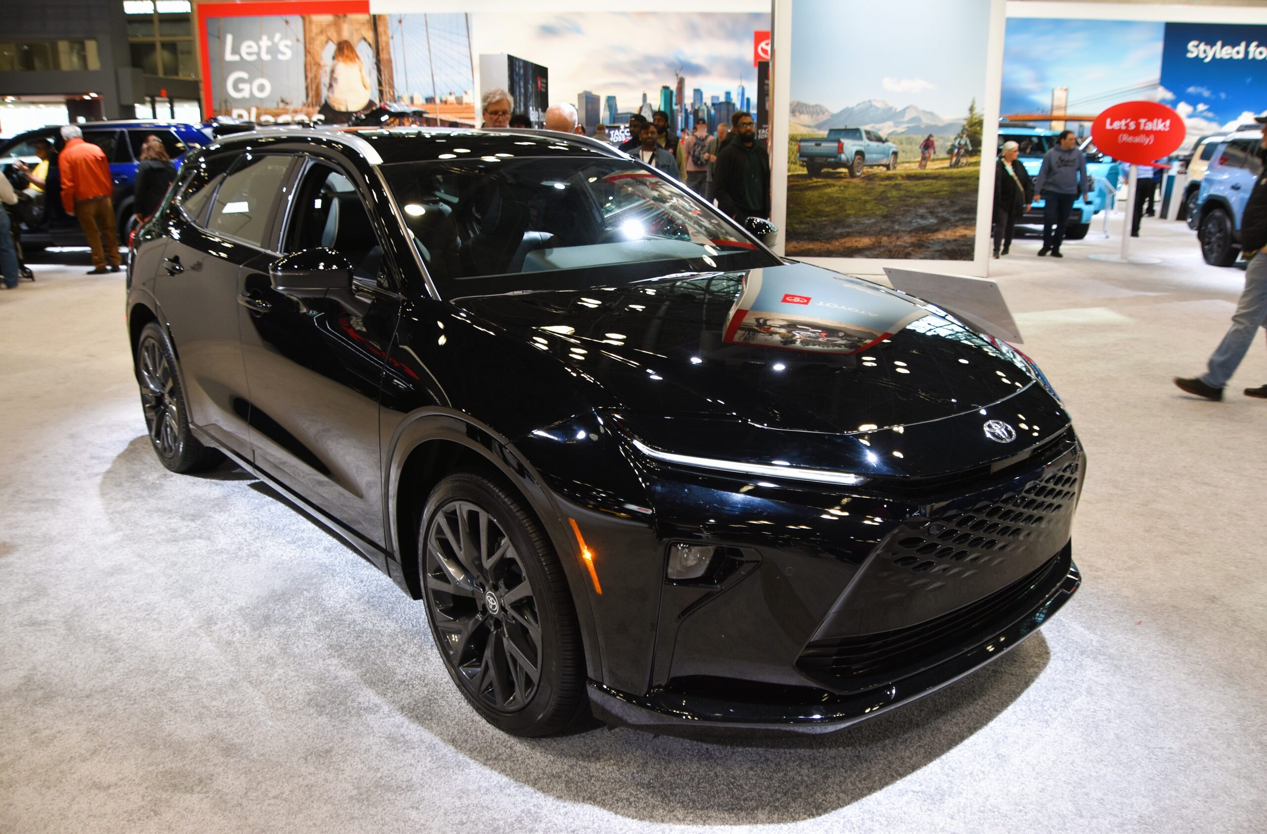 Toyota’s Crown Signia: A Lexus Experience Without the Lexus Price